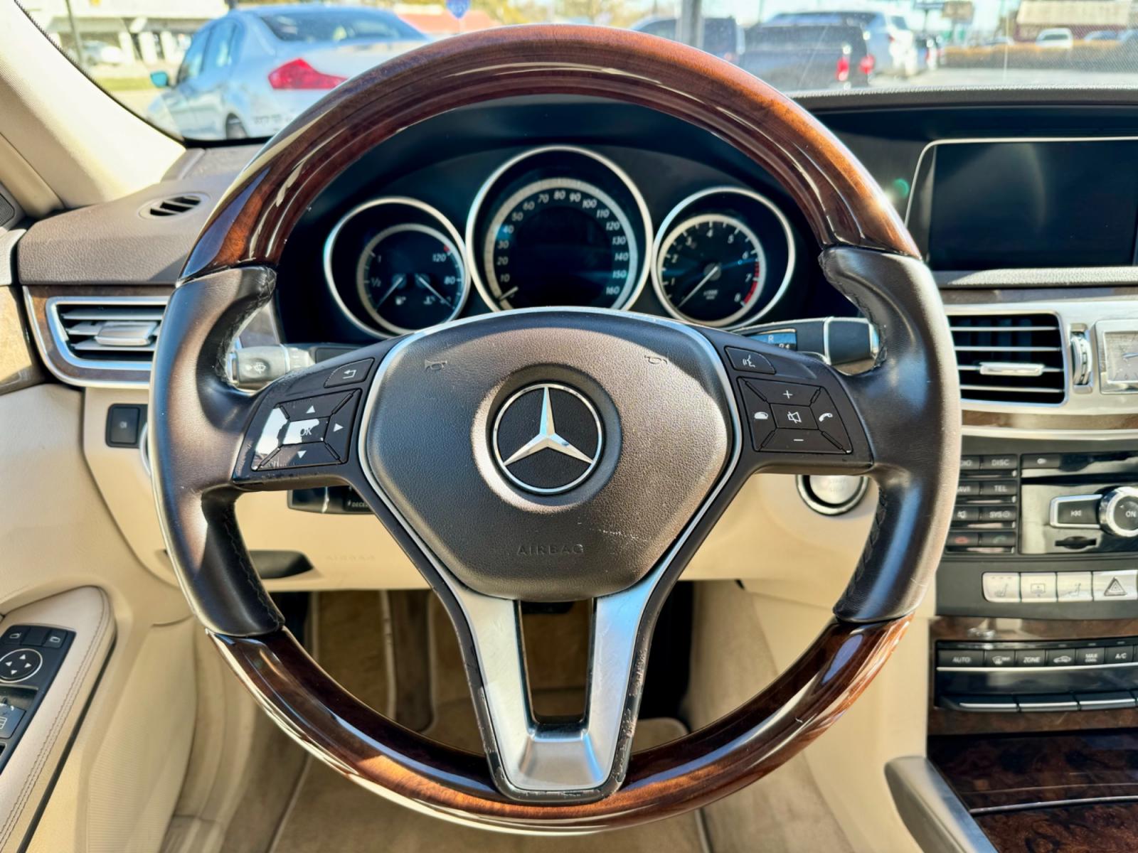 2014 BLACK MERCEDES-BENZ E-CLASS E350 (WDDHF5KB1EA) , located at 5900 E. Lancaster Ave., Fort Worth, TX, 76112, (817) 457-5456, 0.000000, 0.000000 - This is a 2014 MERCEDES-BENZ E-CLASS E350 4 DOOR SEDAN that is in excellent condition. There are no dents or scratches. The interior is clean with no rips or tears or stains. All power windows, door locks and seats. Ice cold AC for those hot Texas summer days. It is equipped with a CD player, AM/FM - Photo #18